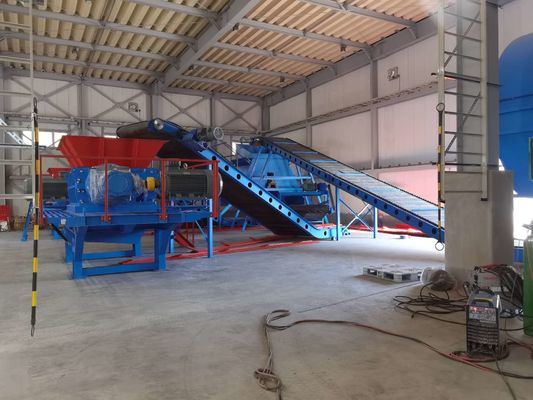 完成品 船舶 サイズ 3-10cm 廃棄物・プラスチックリサイクル用タイヤ・シュレッダー