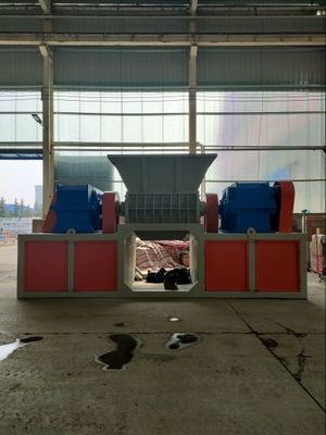 8000 多機能の粉砕機 プラスチック 木の骨 家用廃棄物 廃棄物 鉄の粉砕機