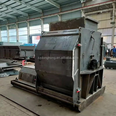 壁とパレットのための木材粉砕機 2500*2800*1900mm 8000 KG ディスククラッシャーマシン