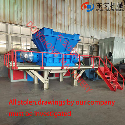 プラスチック製の織物袋 木製ゴムスクラップ 鉄タイヤなど