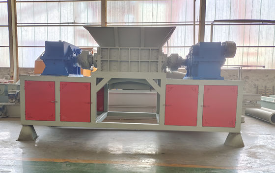 プラスチック廃棄物リサイクル 多機能合金加工のための単軸粉砕機