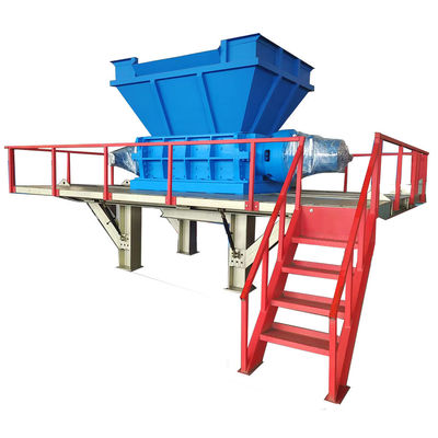 3000kg/h 廃棄物 木製パレット マットレス シャレダー プラスチック家具を効率的にリサイクルする