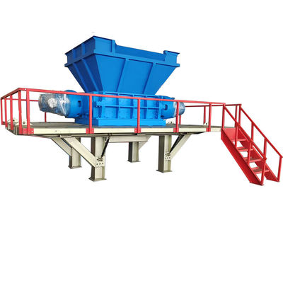 3000kg/h 廃棄物 木製パレット マットレス シャレダー プラスチック家具を効率的にリサイクルする