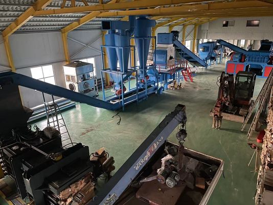 大容量135kW 木材粉砕機 プラスチック廃棄物をリサイクルするプロ