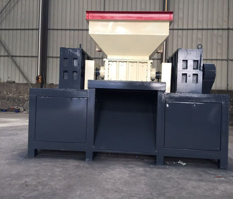 漁網やフィルムチューブ用廃棄物用プラスチック製の織布袋の二軸スレッダー