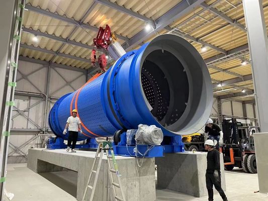 廃棄物家電用の二軸スレッダー 炭素鋼材料 8000 kg 重量