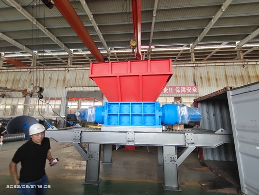 110kW パワー ココナッツシェル残留粉砕機 大小の鉄プラスチック粉砕